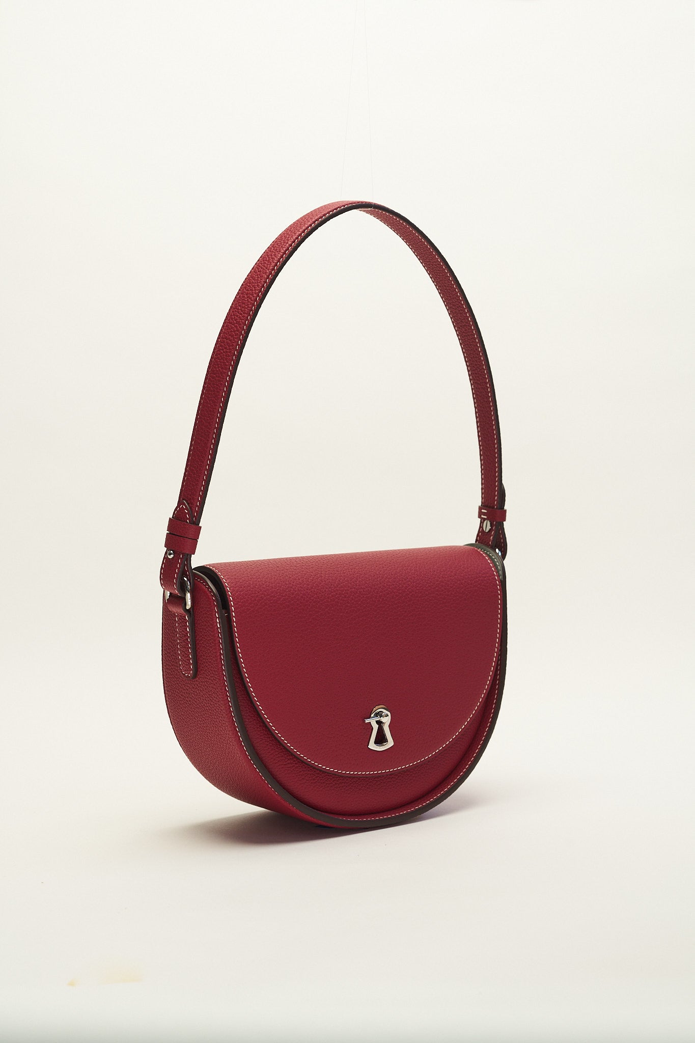 Mid Summer Shoulder Carry -Lipstick