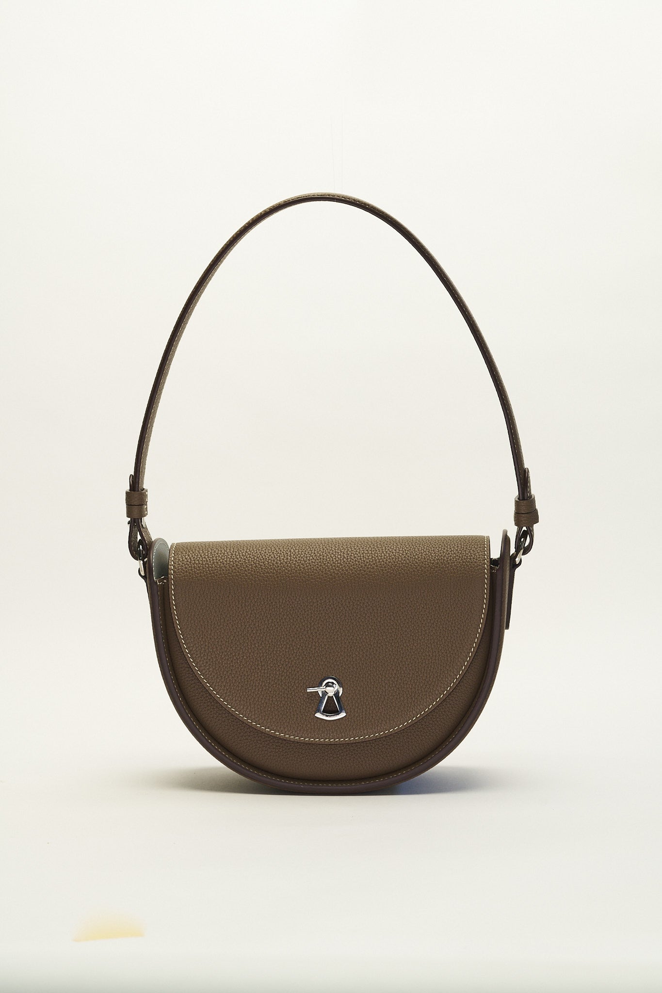 Mid Summer Shoulder Carry -Taupe