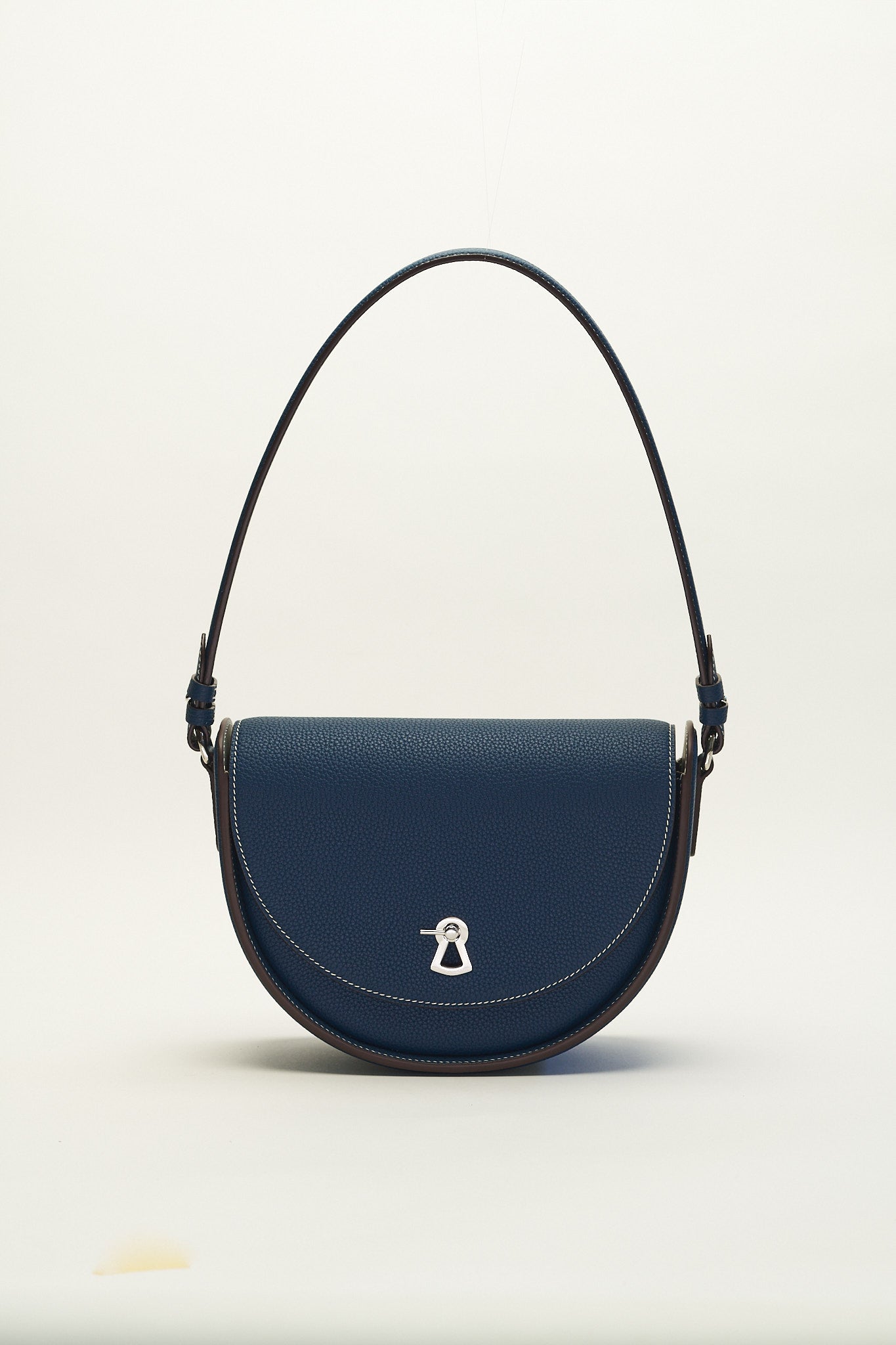 Mid Summer Shoulder Carry -Navy